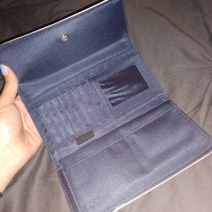 Tommy Hilfiger Bags - Tommy Hilfiger Wallet Tommy Hilfiger Bags - Tommy Hilfiger Wallet